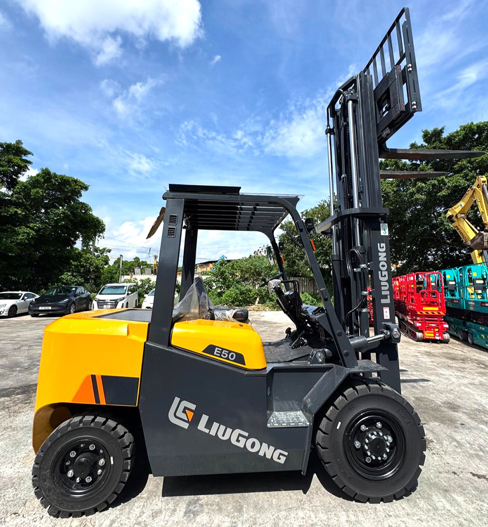 租賃及買賣LiuGong柳工柴油鏟車-叉式起重車-香港剷車租借-鏟車出租服務-Diesel-counterbalnce-forklift