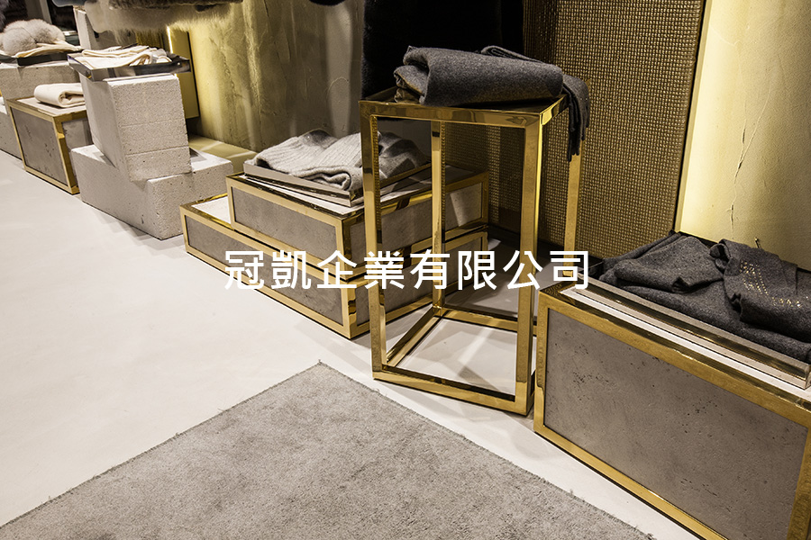 訂造不銹鋼展櫃工程-商店展示櫃-shop-display-cabinet6