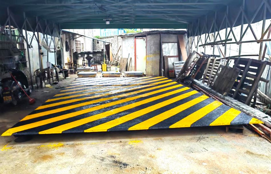 GMS黑間防滑鐵板-Anti-slip-steel-sheets-馬路鐵板-黑間防滑鐵板1
