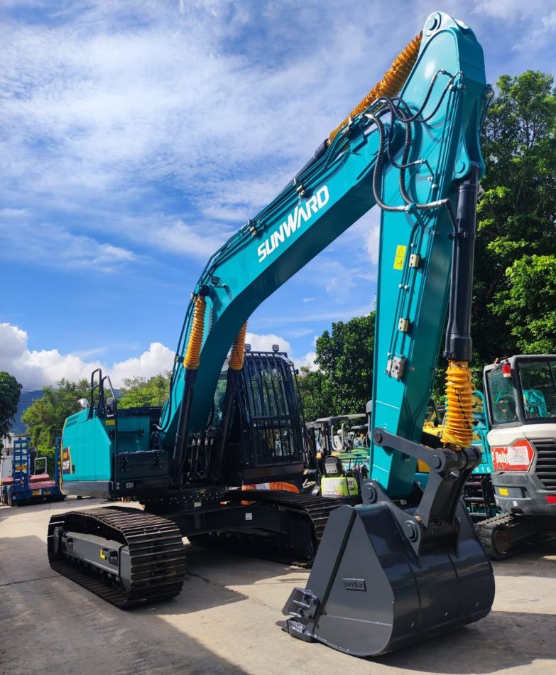 租賃Sunward山河20噸智能挖掘機-SWF215F-租中型掘泥機-Excavator-租渠務工程掘土機-日租挖泥車-出租挖泥機-租雞頭車-租掘泥車-租剷泥車-租貨櫃平整工程挖土機-工程機械出租-建築機械建機出租-Construction-Machinery-重型機械出租