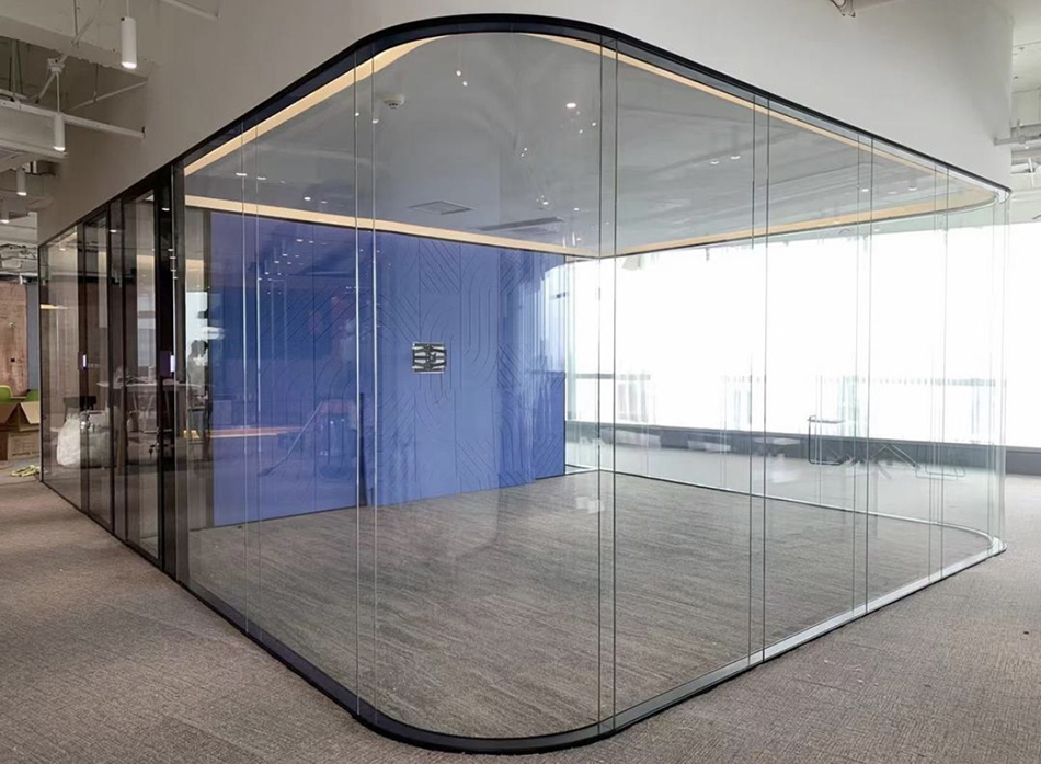 辦公室電控霧化玻璃工程-Switchable-Glass-霧化玻璃間隔玻璃門-電控磨砂玻璃間隔牆-寫字樓調光玻璃間隔系統-智能霧化玻璃間隔設計-通電霧化玻璃工程